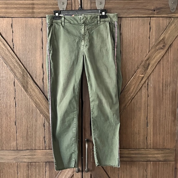 Sundry Green Chino Midrise Pants with Side Stripe Detailing Size 28 EUC - Picture 1 of 8